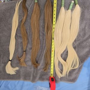 Elegant Blonde and Brown Hair Extensions